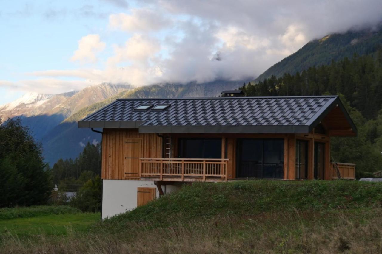 Modern Chalet With Garden Шамоні Екстер'єр фото